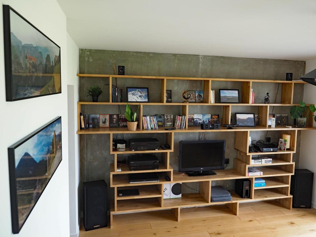 Debina Z Widokiem Apartamento Poznań Exterior foto